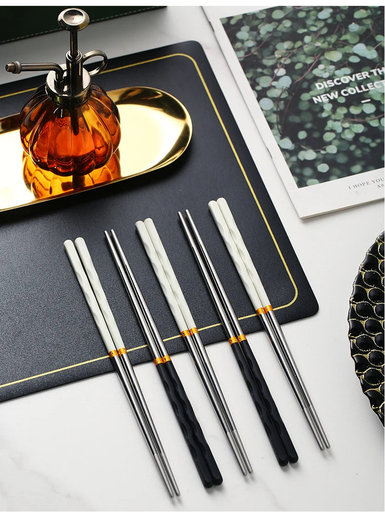 1 Pair Stainless Steel Chopsticks Japanese Wand Metal Food Sticks Korean Sushi Noodles Chopsticks Reusable Food Stick