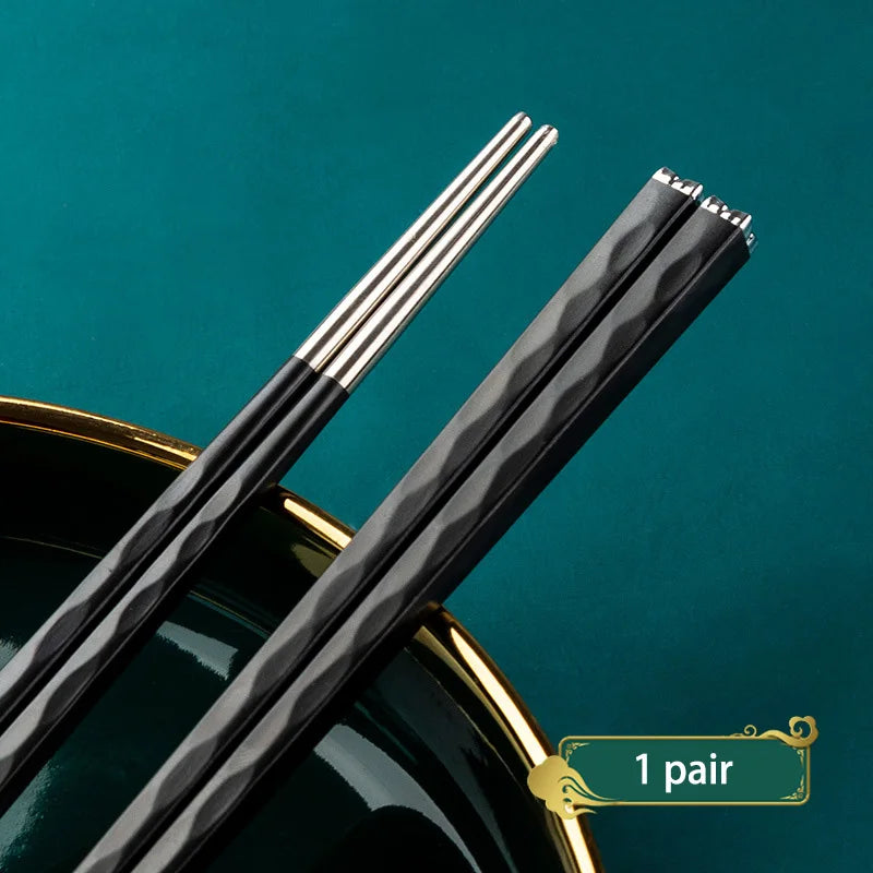 1 Pair Stainless Steel Chopsticks Japanese Wand Metal Food Sticks Korean Sushi Noodles Chopsticks Reusable Food Stick